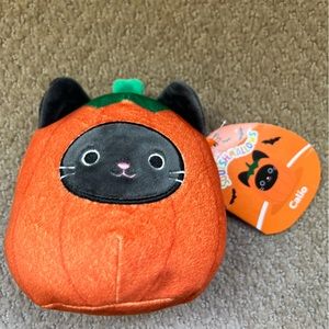 NWT 4” Calio the Cat (in pumpkin costume) Halloween Squishmallow